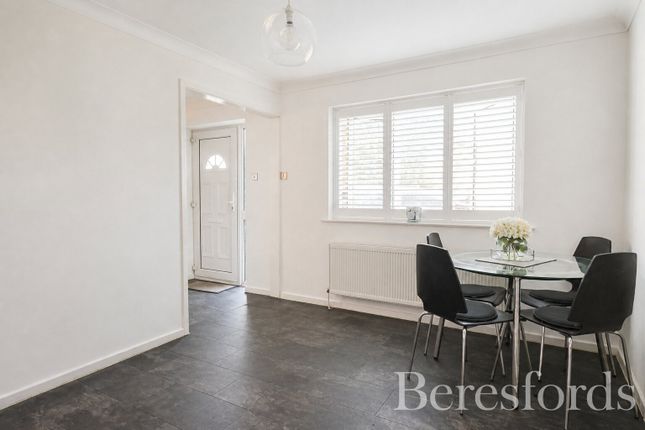 86, Pickwick Avenue, Essex photo 3