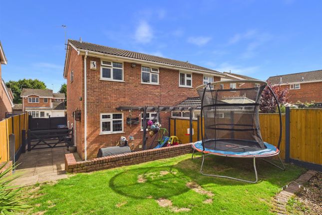 19, Ashleigh Gardens, Barwell photo 2