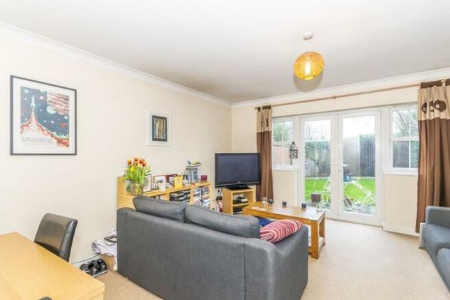 7, Scott Drive, Peterborough photo 3