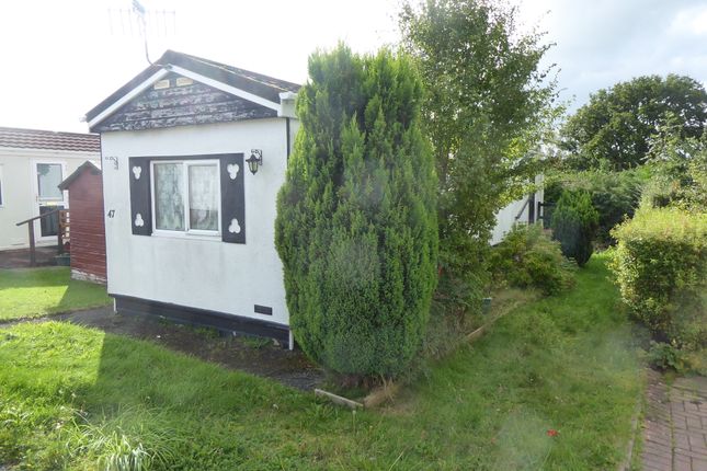 Mobile/park home for sale in Sunny Haven Park, Howey, Llandrindod Wells, Powys, Wales
