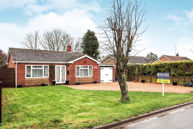 Broadgate, Whaplode Drove, Spalding PE12, 3 bedroom detached bungalow ...