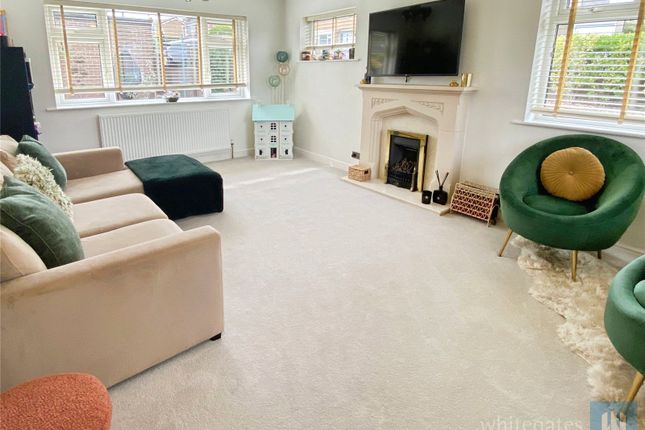 70, Henley Avenue, Dewsbury photo 4