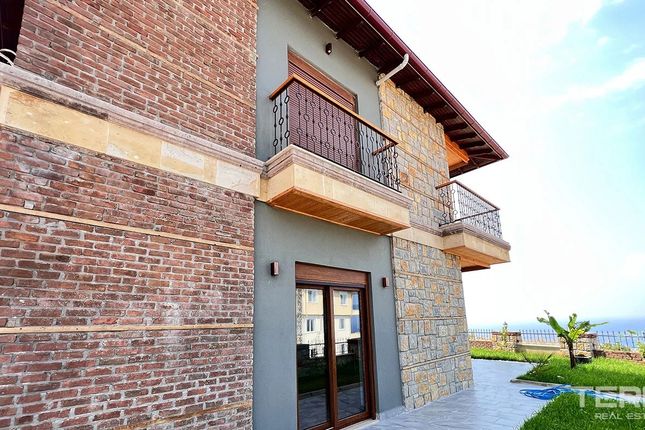 Villa for sale in Alanya, Avsallar, Alanya, Antalya Province, Mediterranean, Turkey