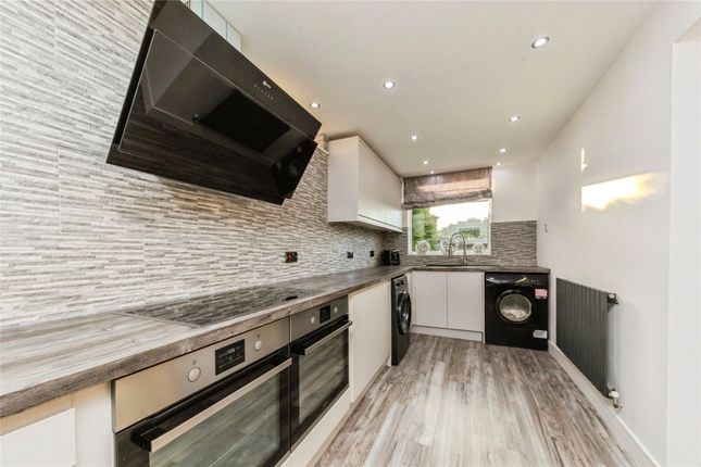 2, Greendale Drive, Cheshire photo 4