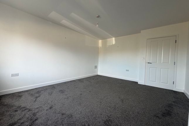 30 River Way, Ipswich photo 2
