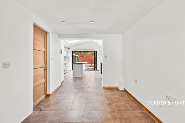 8 Newman Road, London photo 4