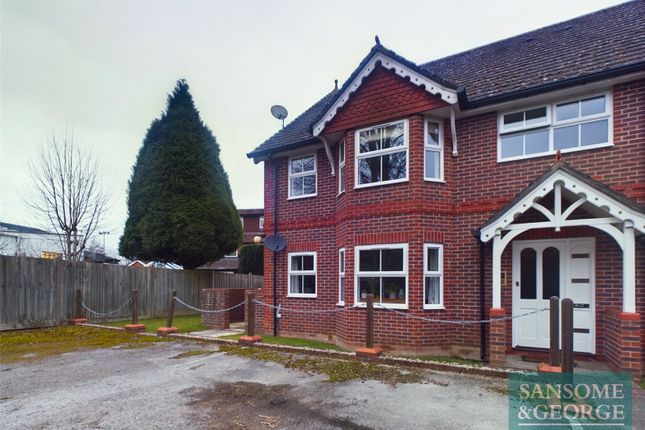 Flat for sale in Jibbs Meadow, Bramley, Tadley, Hampshire