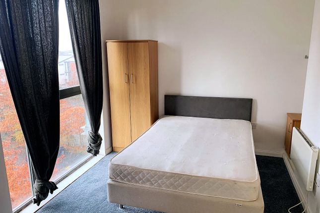 Flat to rent in Campbell House, 403, Ashton Old Road, Manchester