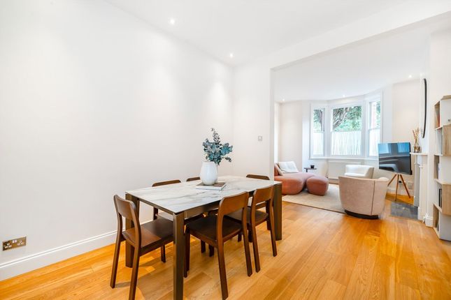 1, Silver Crescent, London photo 4