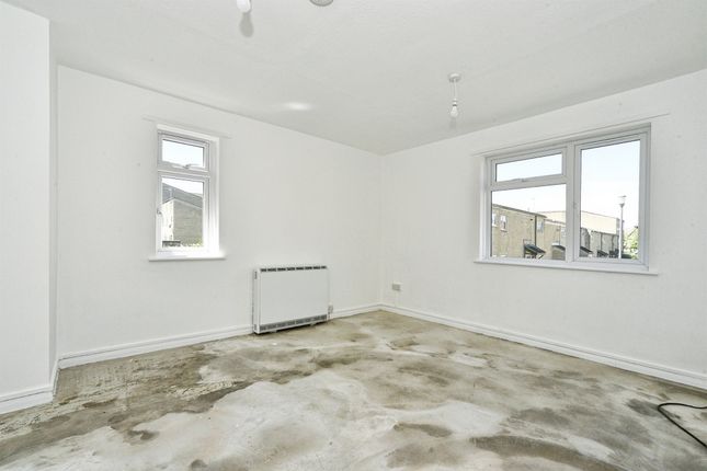 64, Stepstairs Lane, Cirencester photo 4