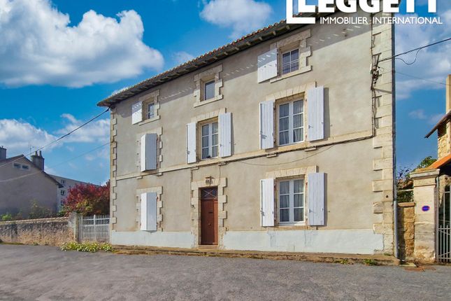 Thumbnail Villa for sale in Confolens, Charente, Nouvelle-Aquitaine