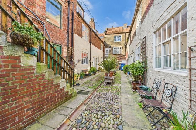 7a,6a/7a Linskill Square, Baxtergate, Whitby photo 2