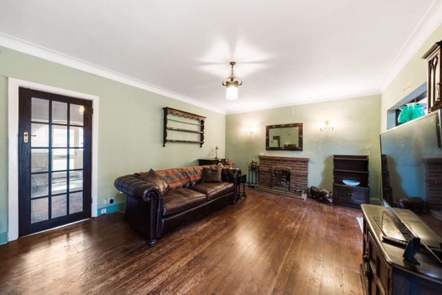9, Abinger Avenue, Sutton photo 3
