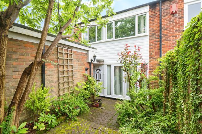 Thumbnail Terraced house for sale in Lingwood Close, Chilworth, Southampton