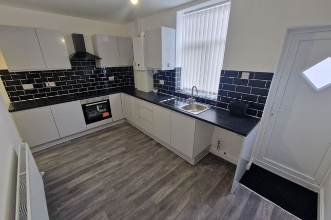 25, Coomassie Street, Manchester photo 5