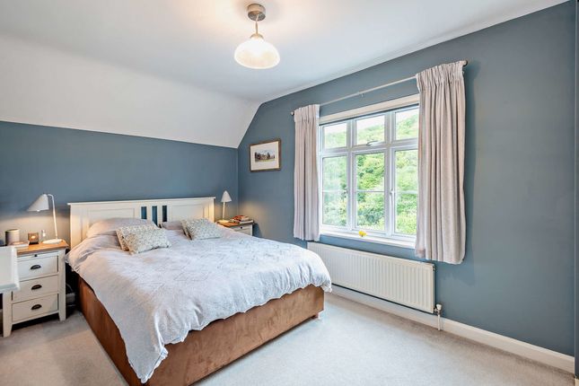 Pinewood Cottage, Horsham Road, Holmbury St Mary photo 2