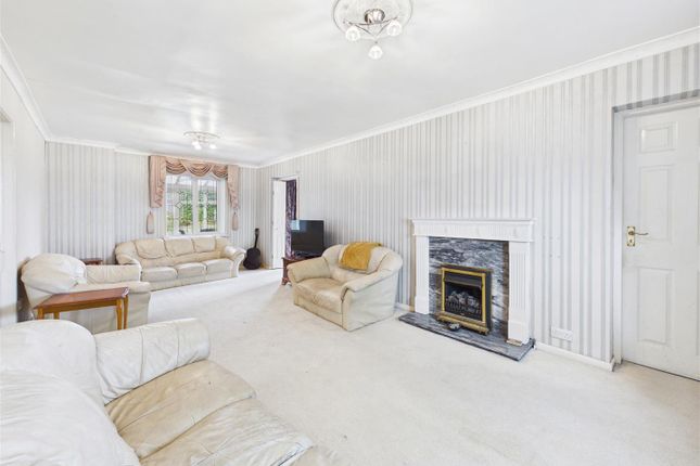 2, Wentworth Road, Dronfield photo 3