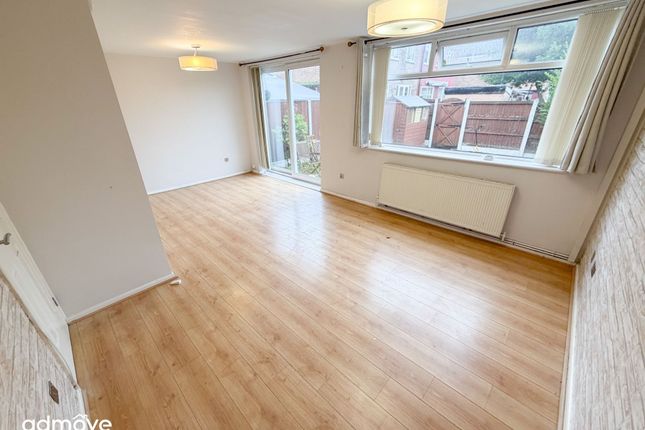 16 Churchstoke Walk, Manchester photo 2