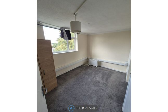 Intalbury Avenue, Aylesbury photo 5