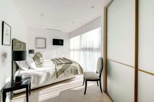 Flat 12, 1, Hans Crescent, London photo 4