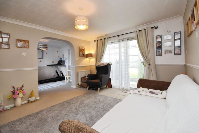 127, Broadway, Witham photo 2