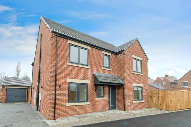 Thumbnail Detached house for sale in Farriers Walk, Pontefract