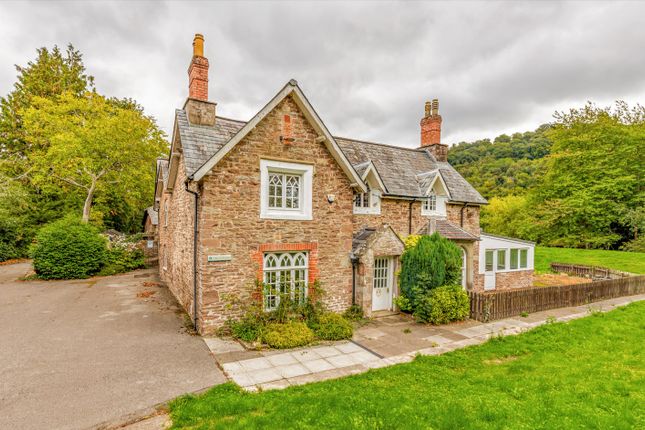 Dixton Lane, Monmouth photo 2