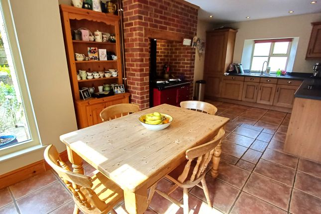 Detached house for sale in Sibford Road, Hook Norton