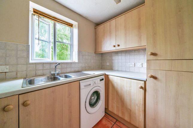 3, Waterside Court, Hampshire photo 3