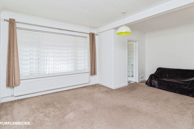 14, Yarnfield Close, Stoke-on-Trent photo 3