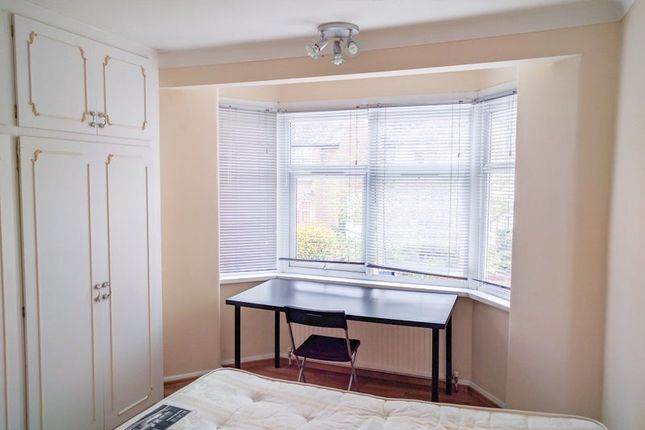 Bright And Tidy Double Bedroom Featuring A Large B...