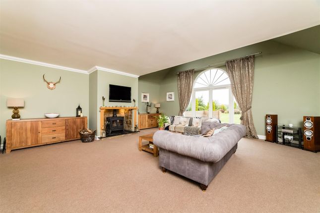5 Bed Detached House For Sale In Gwendoline Row Drunzie