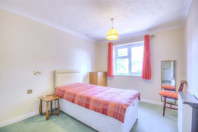 18, Grosvenor Court, Stubbington photo 3
