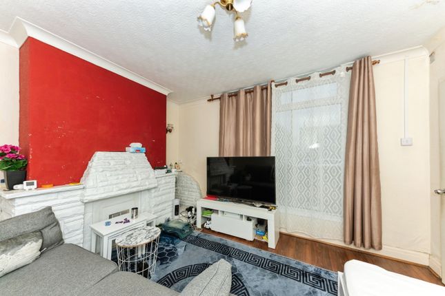 13-15, Henderson Avenue, Scunthorpe photo 2