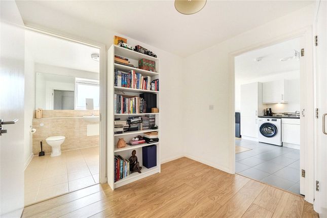 Flat 110, Orchard Court, 35, Bell Green, London photo 4