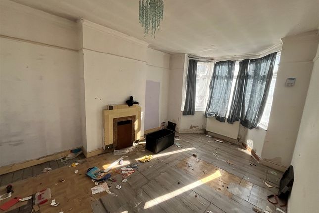 42, Caithness Road, MITCHAM photo 5