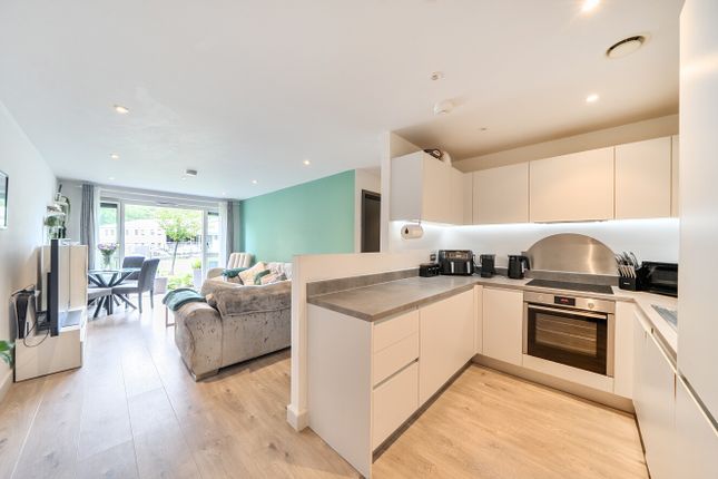 1, Panta House, Kenley photo 4