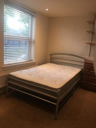 Room to rent in Gristhorpe Road, Birmingham