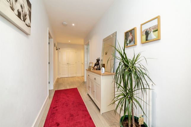 14, Goodwin Drive, Arlesey photo 4