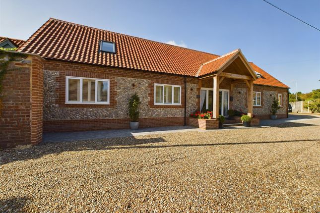 Thumbnail Barn conversion for sale in Chapel Road, Trunch, North Walsham