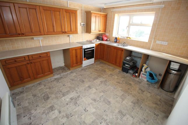 15 Harrowby Close, Tiverton photo 4