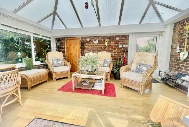 11 Ursula Avenue, Selsey photo 4