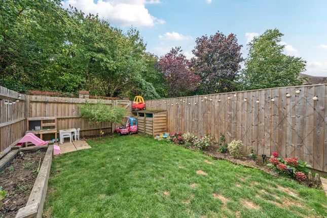 130 KINGFISHER WAY, Langford Village, Bicester, Bicester photo 3
