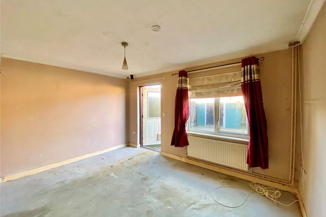 19, Laxton Road, Gloucestershire photo 4