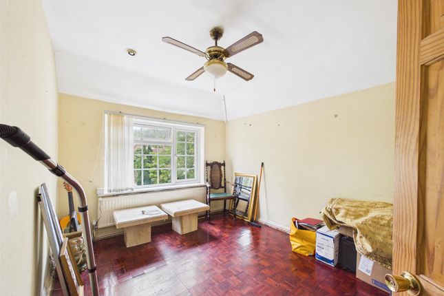 140A, Brighton Road, Coulsdon photo 2