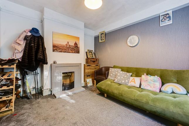 68, Wellingborough Road, Irthlingborough photo 4