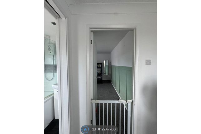 24, Rhinefield Close, Havant photo 4