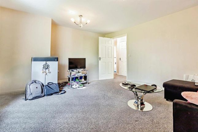 Flat for sale in Wakelam Drive, Armthorpe, Doncaster