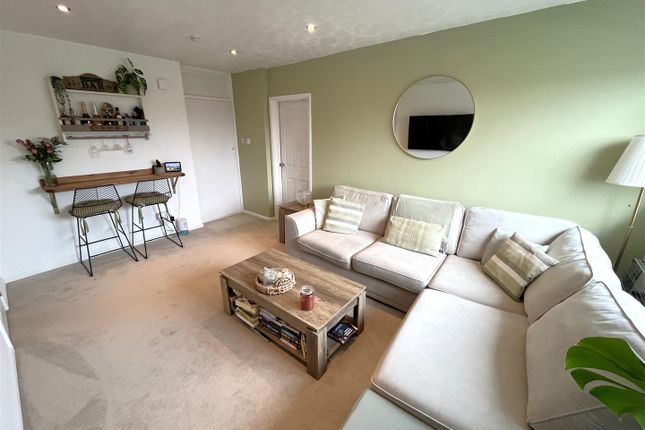 19, Alexandra Road, Chickerell photo 4