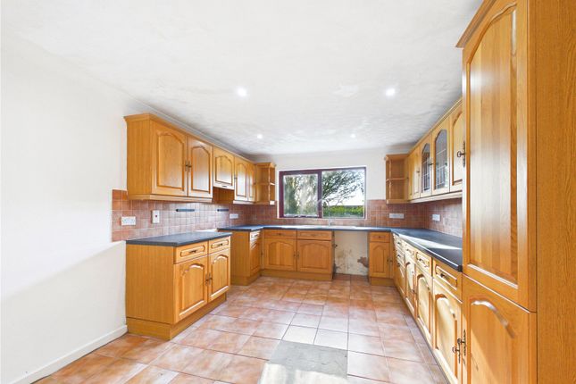 Cenarth Close, Pembrokeshire photo 2